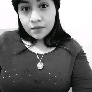 Meet your Posher, Deisy